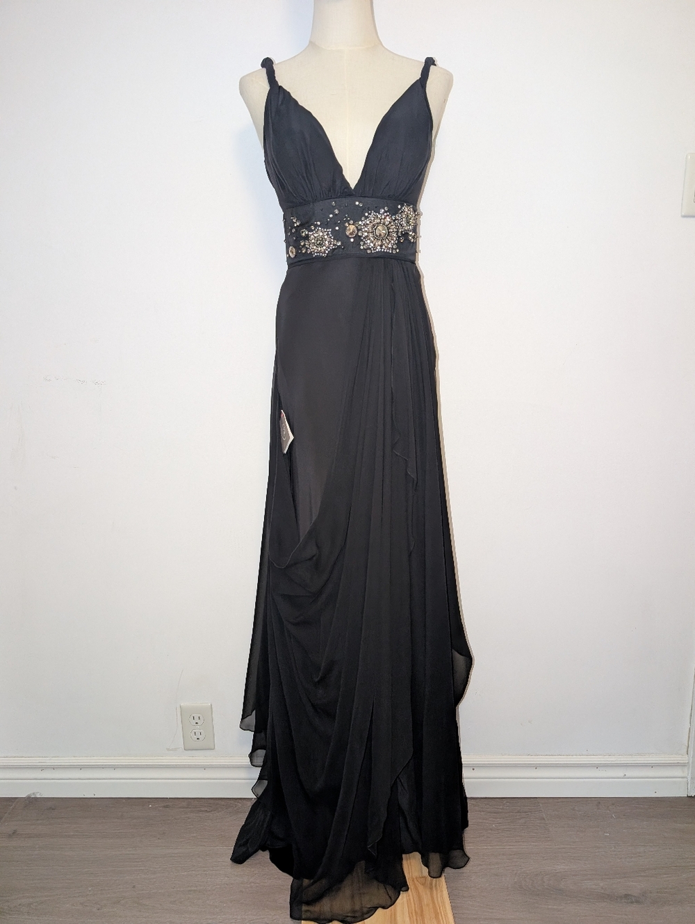 Elegant Black Silk Overlay Evening Gown with Embellished Waist